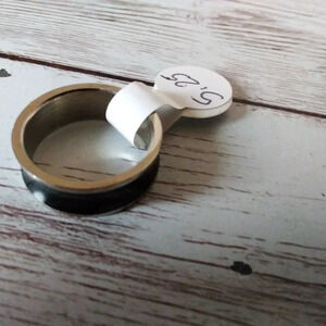 Concave Black Enamel Band - Size 5.25